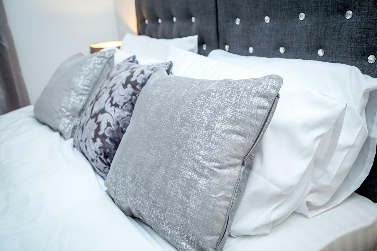 Luxuriant Apartments Northampton Ngoại thất bức ảnh