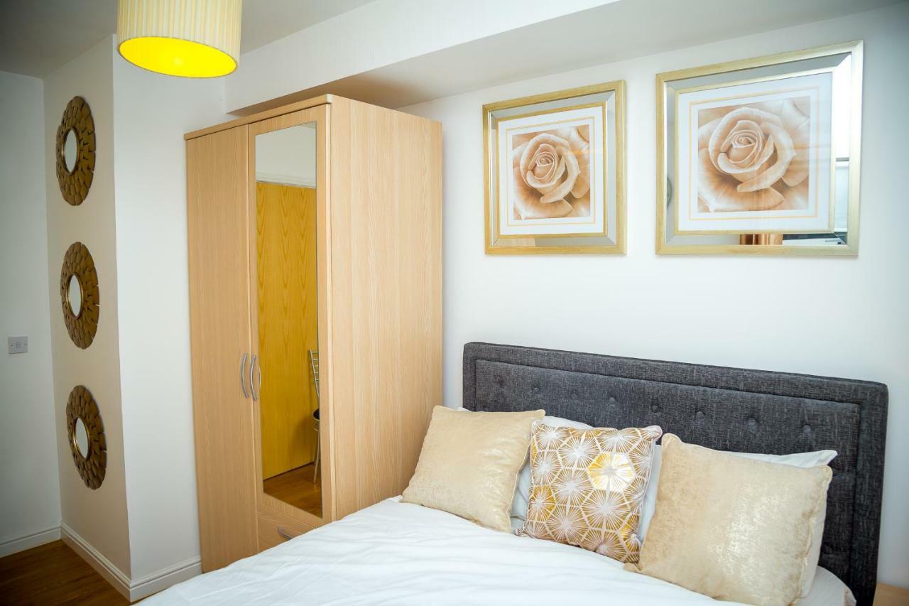Luxuriant Apartments Northampton Ngoại thất bức ảnh